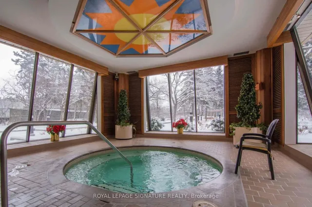 Additional image 31 of 1 Concorde Pl Unit 102