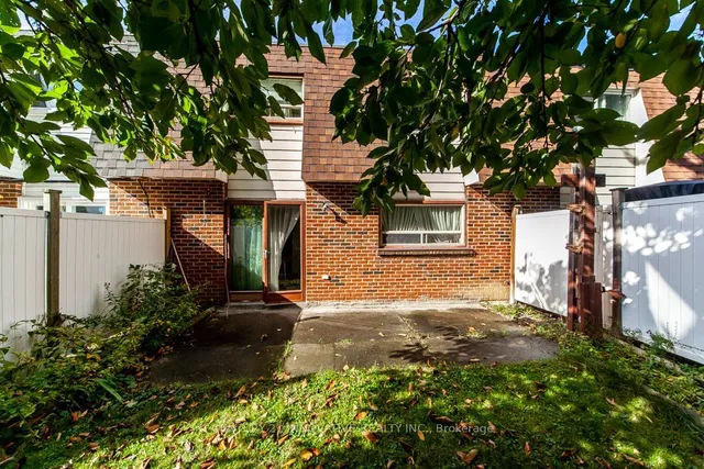 Additional image 39 of 5 Wiggens Crt