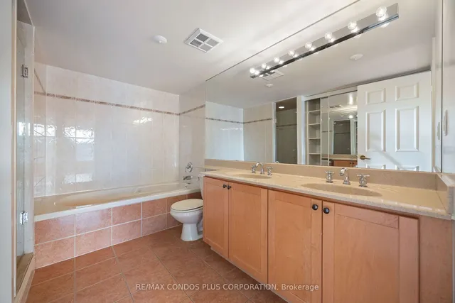 Additional image 31 of 889 Bay St Unit 1610