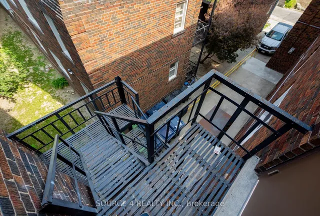 Additional image 34 of 3 Claxton Blvd