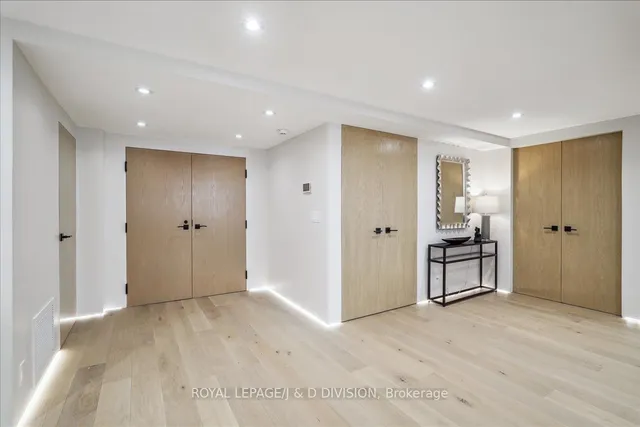 Additional image 18 of 1166 Bay St Unit 404