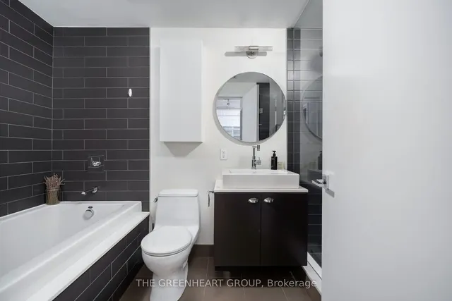 Additional image 32 of 42 Camden St Unit 201