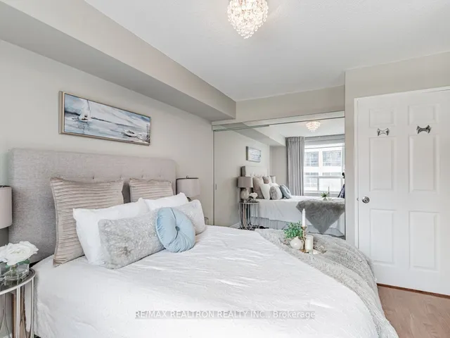 Additional image 12 of 43 Eglinton Ave Unit 1011