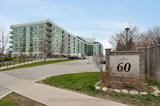 60 Fairfax Cres Unit 428