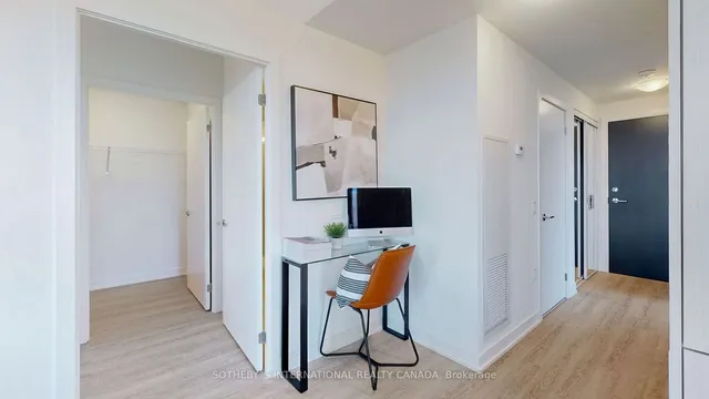 Additional image 5 of 250 Lawrence Ave Unit 624