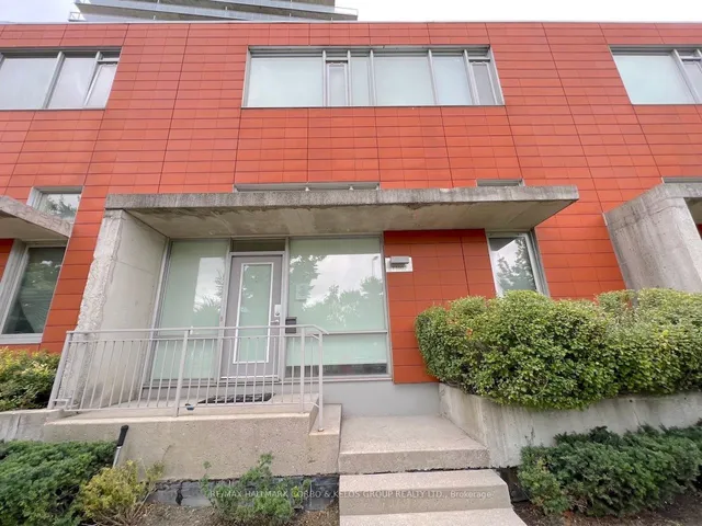 21 Churchill Ave Unit TH 2