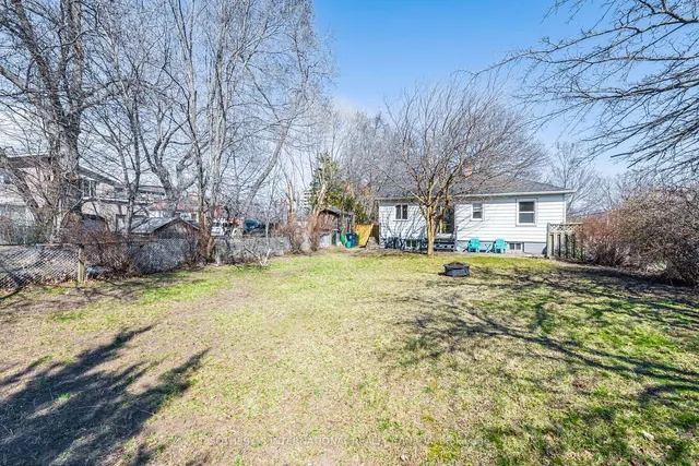 Additional image 22 of 4075A Lawrence Ave