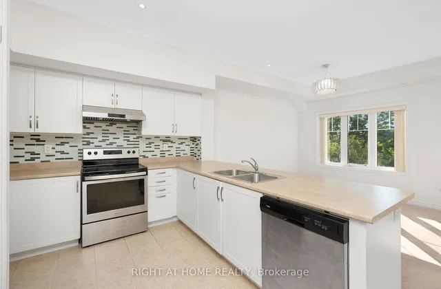 Additional image 11 of 1 Eaton Park Lane Unit 20