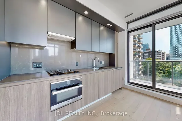 Additional image 9 of 81 Wellesley St Unit 403