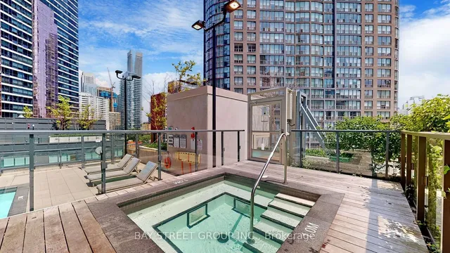 Additional image 19 of 955 Bay St Unit 2507
