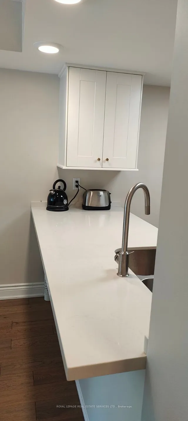 Additional image 3 of 38 Elm St Unit 811