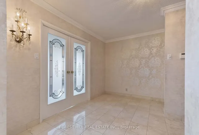 Additional image 5 of 449 Walmer Rd Unit 902