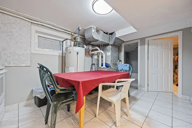 Additional image 25 of 1104 Glengrove Ave