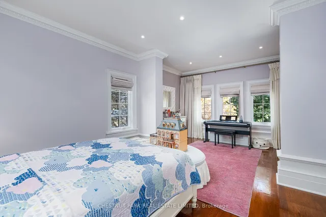 Additional image 20 of 82 Chestnut Park Rd