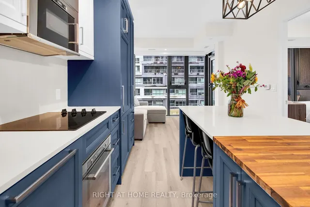 Additional image 11 of 840 St Clair Ave Unit 512