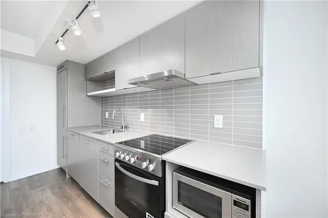 Additional image 13 of 365 Church St Unit 808