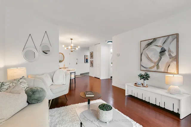 Additional image 8 of 270 Queens Quay Unit 1408