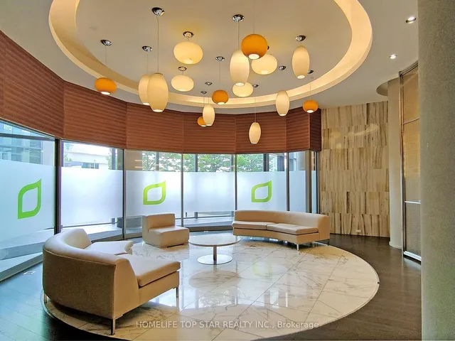 Additional image 38 of 135 Village Green Sq Unit 2821