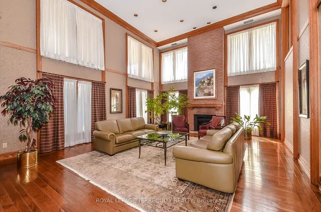 Additional image 3 of 40 Richview Rd Unit 802