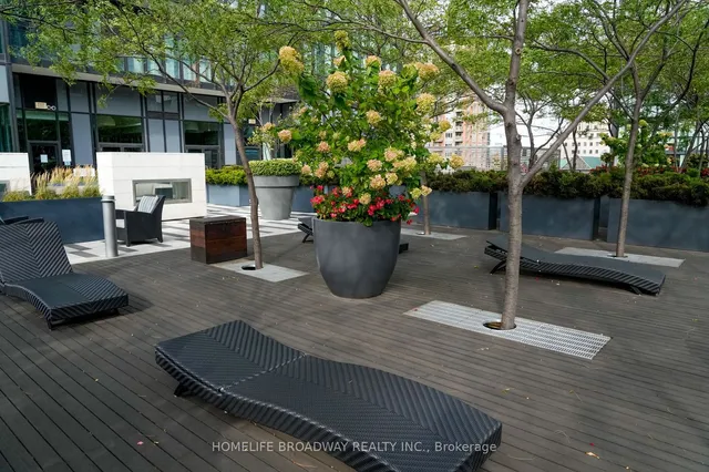 Additional image 6 of 101 Charles St Unit 4810