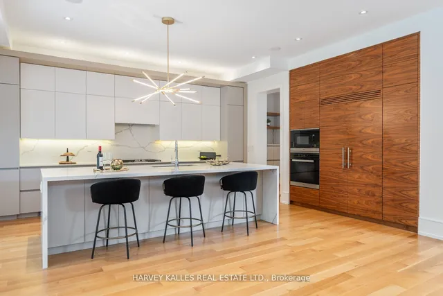 Additional image 23 of 64 Centre Ave