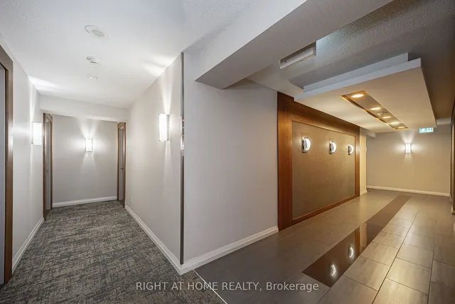 Additional image 20 of 763 Bay St Unit 1006