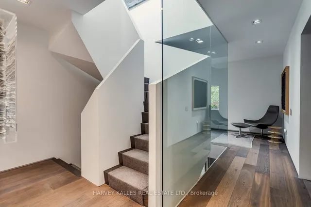 Additional image 17 of 11 Shorncliffe Ave