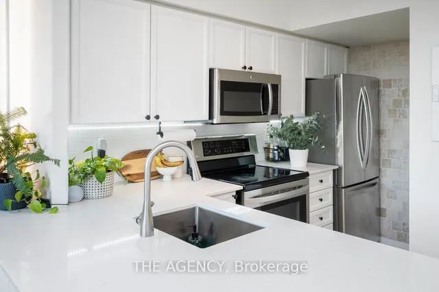 Additional image 8 of 250 Manitoba St Unit 526