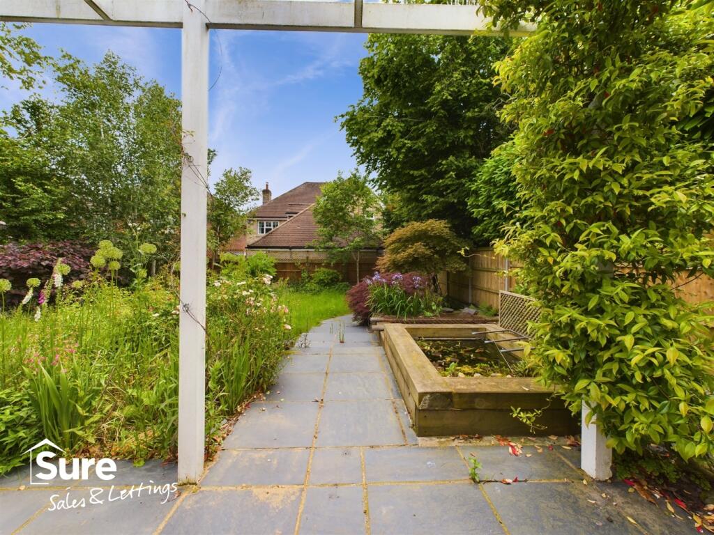 Additional image 16 of Penn Road, Park Street, St. Albans, Hertfordshire, AL2 2QT