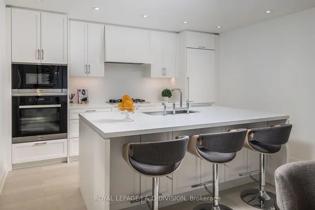 Additional image 9 of 1 Strathgowan Ave Unit 612