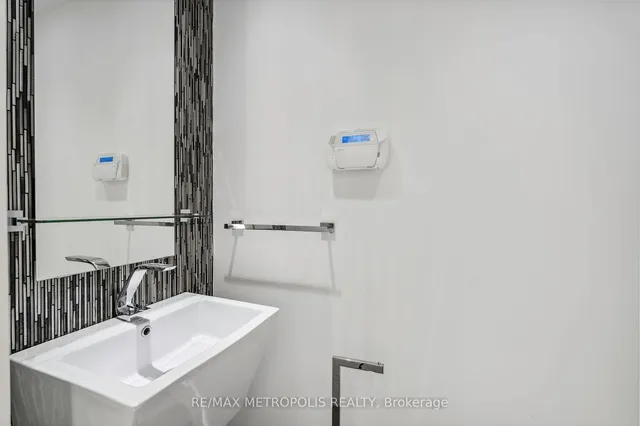 Additional image 17 of 79 Rangoon Rd