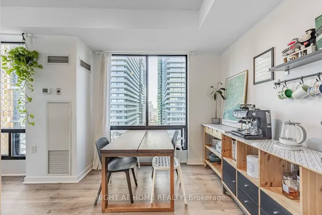 Additional image 8 of 85 Bloor St Unit PH 6