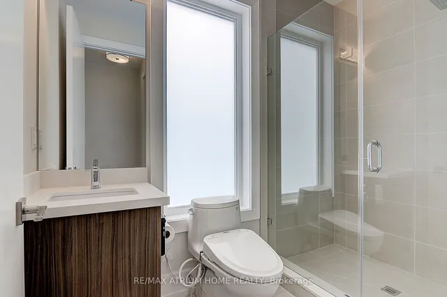 Additional image 33 of 58 Larabee Cres