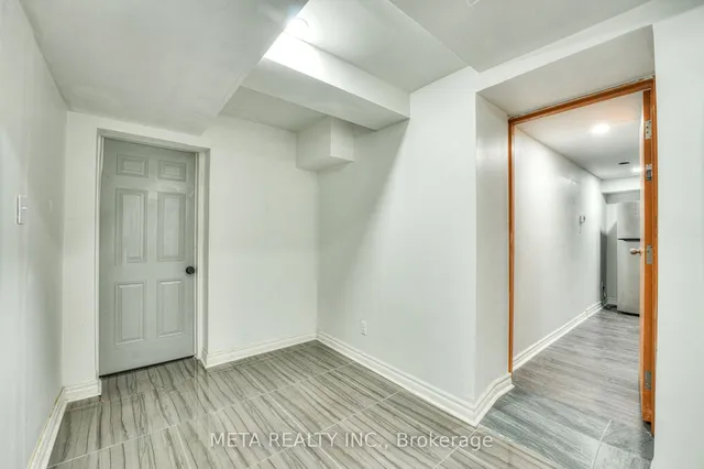 Additional image 34 of 35 Duncombe Blvd