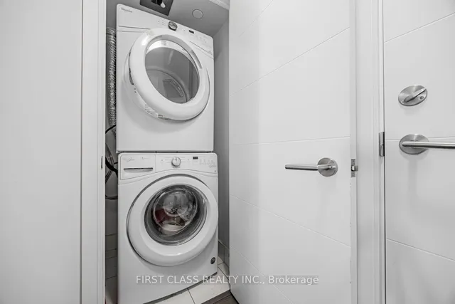 Additional image 16 of 525 Adelaide St Unit 1022