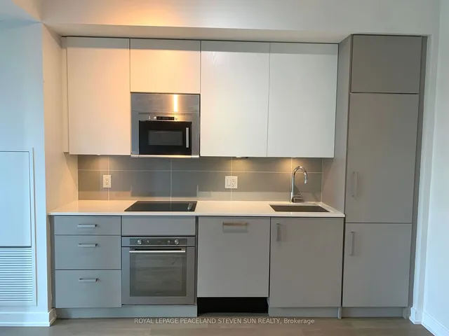 Additional image 12 of 17 Dundonald St Unit 704