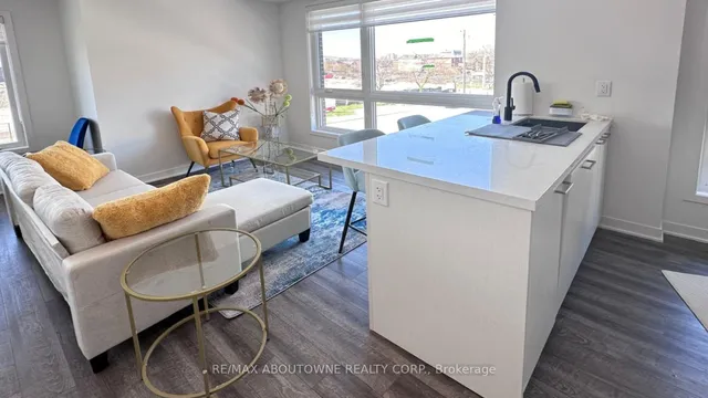 Additional image 6 of 40 Ed Clark Gdns Unit TH #16