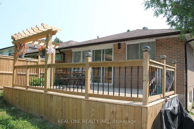 Additional image 32 of 62 Glenstroke Dr