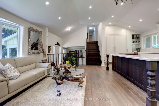 Additional image 9 of 8 Bell Royal Crt