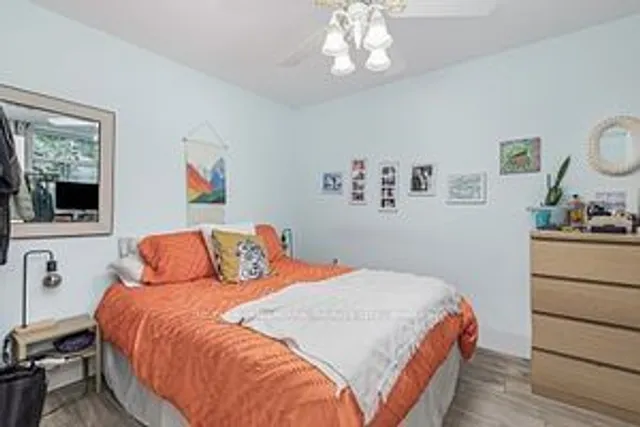 Additional image 4 of 47 Laws St