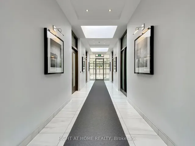 Additional image 8 of 3840 Bathurst St Unit 612