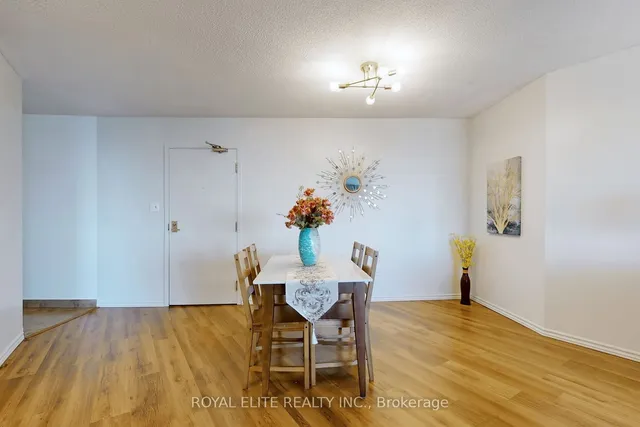 Additional image 8 of 270 Queens Quay Unit 2504