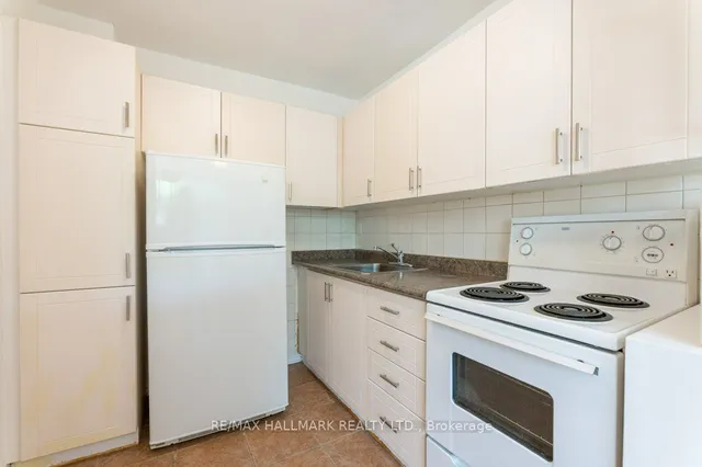 Additional image 8 of 53 Neptune Dr Unit 2