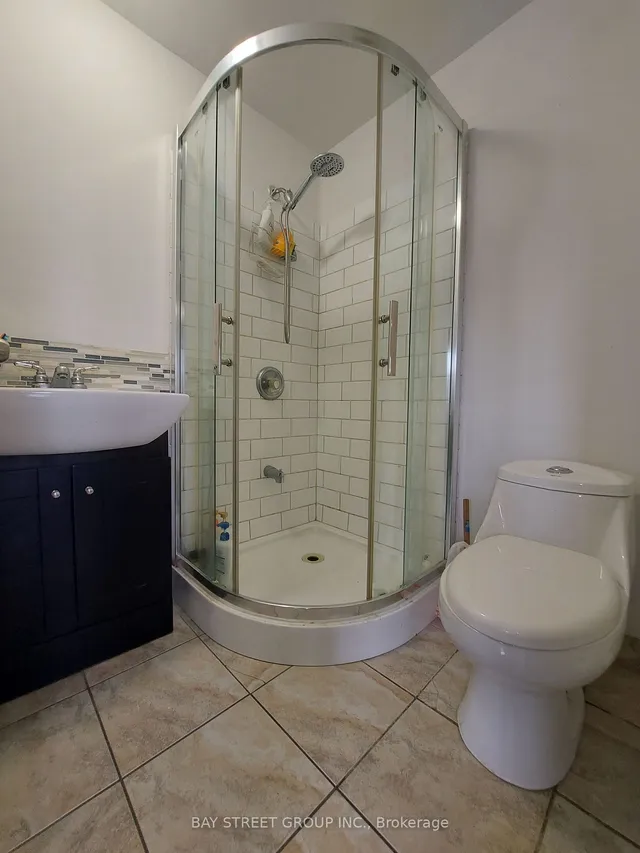 Additional image 7 of 70 Lansdowne Ave