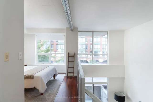 Additional image 18 of 800 King St Unit 210