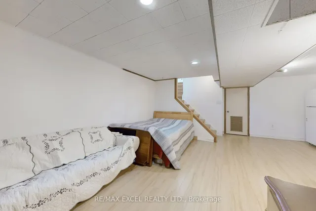 Additional image 34 of 49 Ambercroft Blvd