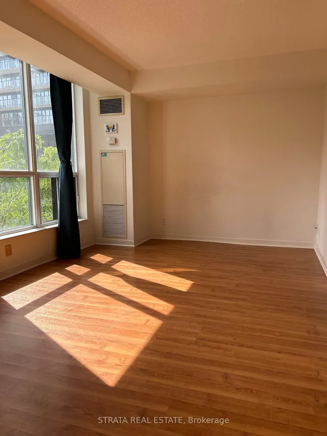 Additional image 6 of 76 Shuter St Unit 605