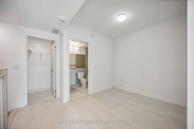 Additional image 22 of 30 Gibbs Rd Unit Th101