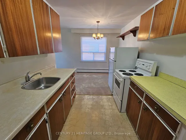 Additional image 3 of 423 Pharmacy Ave