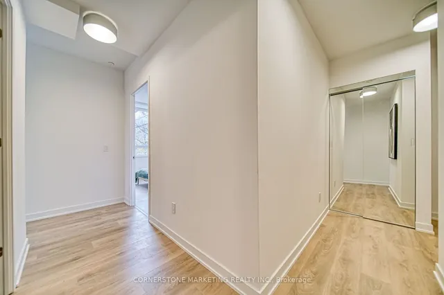 Additional image 26 of 8 Tippett Rd Unit 102